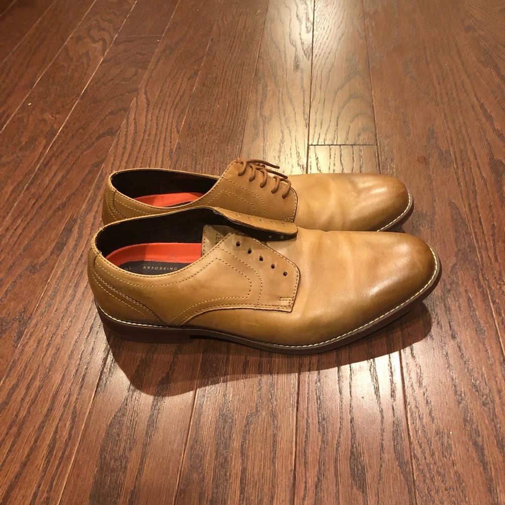 Rockport men’s dress shoes